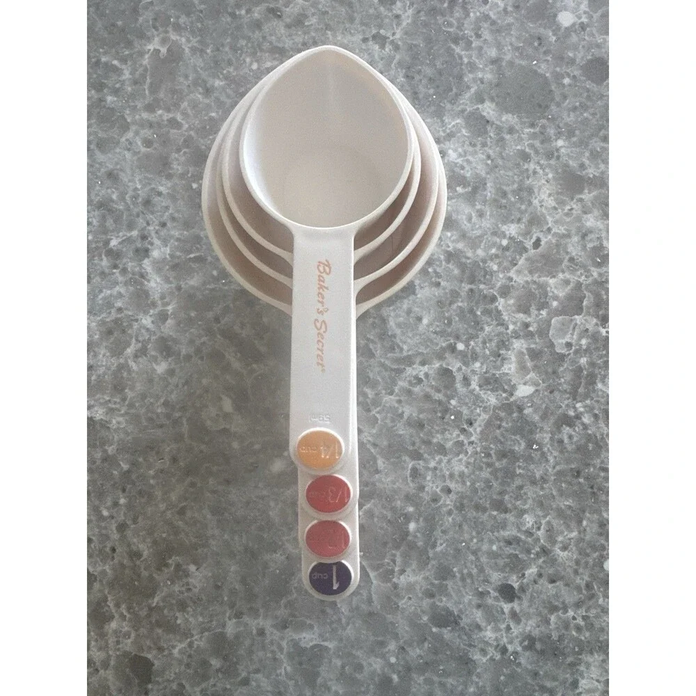 Vtg Baker's Secret Measuring Cups Set of 4 Color Plastic Retro Kitchen Magnetic